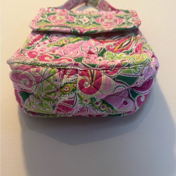 Vera Bradley Pink & Green Quilted Bag pinwheel pattern. - Picture 5 of 9